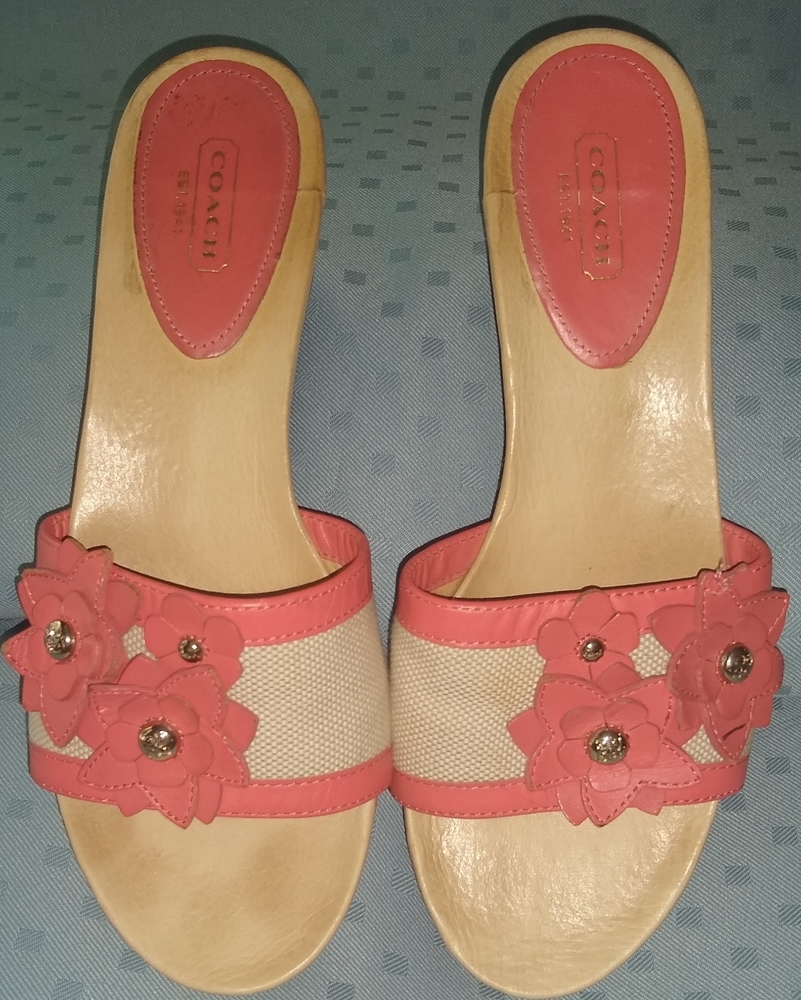 Coach Jesaca coral floral wedges. 8.5